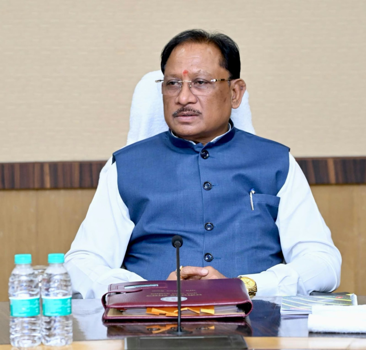 साय कैबिनेट के बड़े फैसले: युवाओं के लिए ‘सीएम स्टार्टअप व निपुण मिशन’ और नई निर्यात नीति को मंजूरी, कर्मचारियों को आयु सीमा में छूट